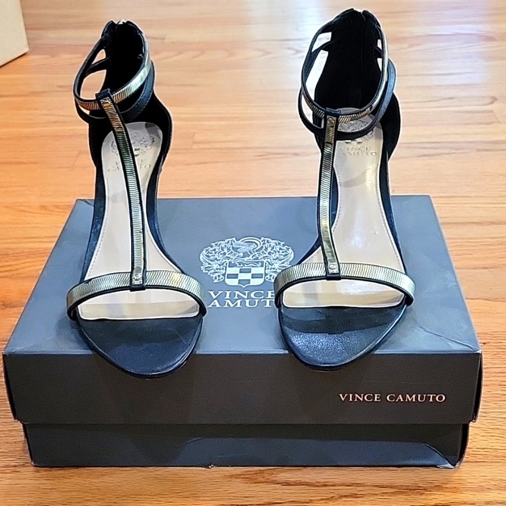 Vince Camuto Makoto Black/Gold Sandal